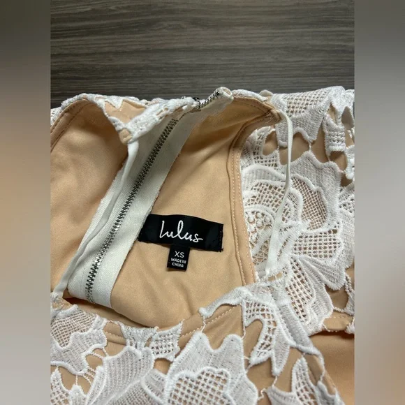 Lulu's Size XS Temps De L'Amour White Lace Dress - Picture 5 of 7